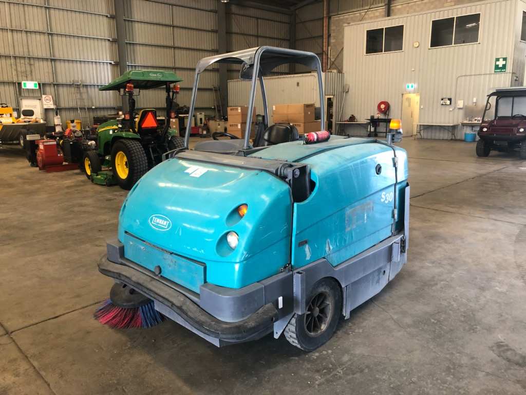 4 Cylinder Kubota Diesel Cleaning Machines - Used Commercial Cleaning Equipment
